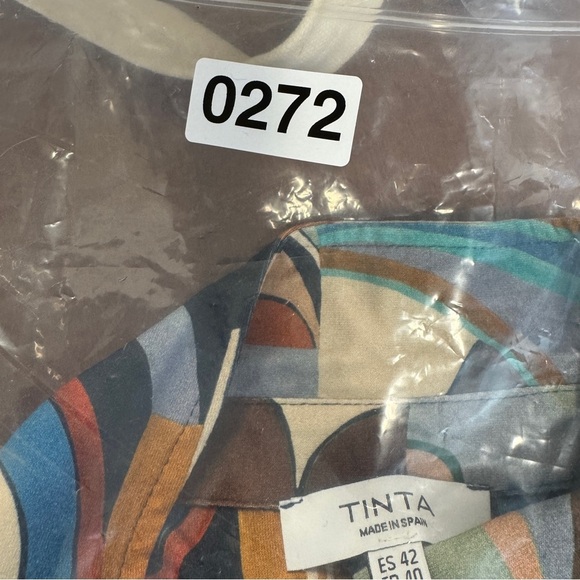 Tinta Multicolor Geometric Print Made in Spain Blouse Women’s Size 40 - Picture 13 of 13